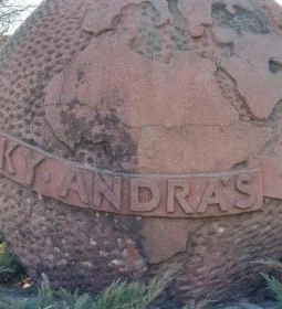 Jelky András-szobor