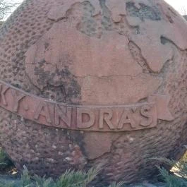 Jelky András-szobor Baja - Egyéb