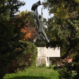 Jobbágyfelszabadulási emlékmű Siklós - Külső kép
