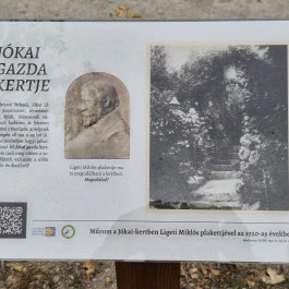 Jókai Mór Emlékszoba, Budapest - Külső kép