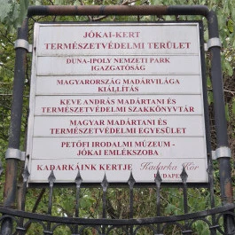 Jókai Mór Emlékszoba, Budapest - Külső kép