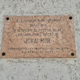 Jókai Mór Emlékszoba és Tájház, Tardona - Külső kép