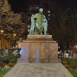Jókai Mór szobor - Jókai tér Budapest - Külső kép