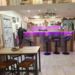 Jola Bistro & Pizzéria, Gyál - Belső