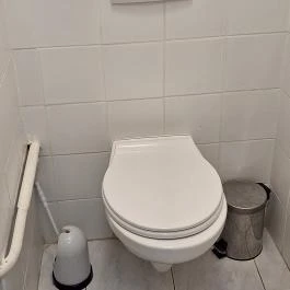 Jola Bistro & Pizzéria, Gyál - Mosdó