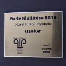 József Attila Emlékhely Budapest - Külső kép