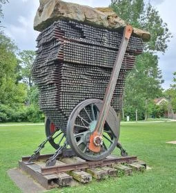 József Attila Emlékmű