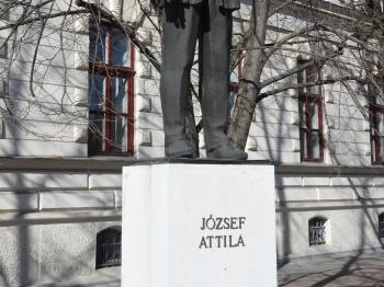 József Attila-szobor Makó