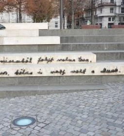 József Attila szobra 