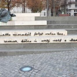 József Attila szobra Budapest - Egyéb