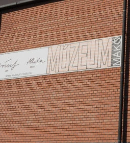 József Attila Városi Könyvtár és Múzeum