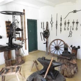 József Attila Városi Könyvtár és Múzeum, Makó - Belső