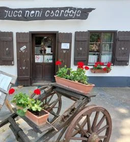 Juca Néni Csárdája