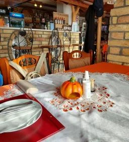 Judit Étterem, Borozó & Panzió