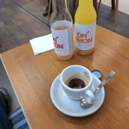 Kaffeine Espresso Bar - Allee Budapest - Étel/ital