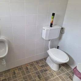 Kaja-Kóma Cibakháza - Mosdó