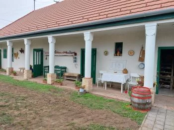 Kakucsi Tájház Kakucs