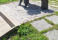 Kalap alatt - szobor Szeged