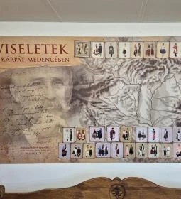 Kaláris Viselettár