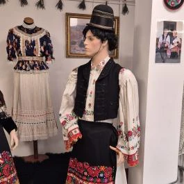 Kaláris Viselettár, Szécsény - Egyéb