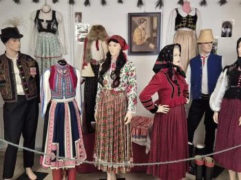 Kaláris Viselettár Szécsény