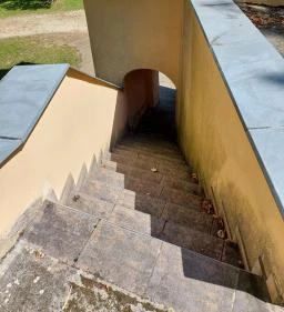 Kálvária & Szentsír kápolna