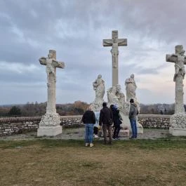 Kálvária-szoborcsoport, Tata - Külső kép