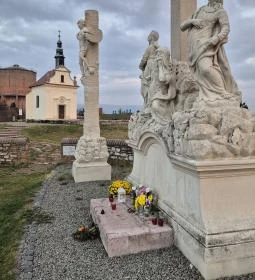 Kálvária-szoborcsoport