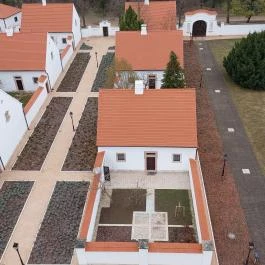 Kamalduli Remeteség Oroszlány-Majkpuszta - Külső kép