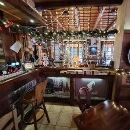 Kantin Gasztrokocsma Lovászi - Belső