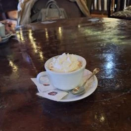 Kantin Gasztrokocsma Lovászi - Étel/ital