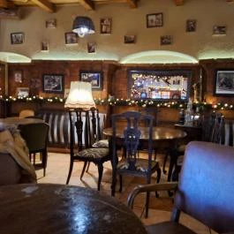 Kantin Gasztrokocsma Lovászi - Belső