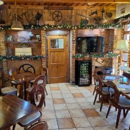 Kantin Gasztrokocsma Lovászi - Belső