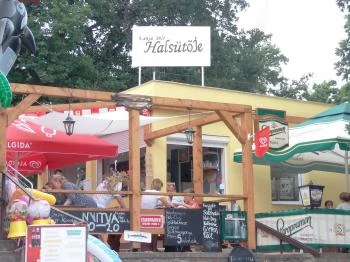 Kánya Zoli halsütője és halfüstölője Balatonszepezd Kánya Zoli halsütője és halfüstölője Balatonszepezd