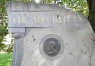 Kányádi Sándor emlékkő & Elek apó kútja Budapest