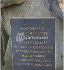 Kányádi Sándor emlékkő & Elek apó kútja