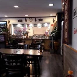 Kao Niaw Ping Kai Restaurant Budapest - Belső