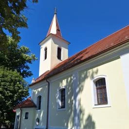 Kaposvári Szent Őrangyalok-templom Kaposvár - Külső kép