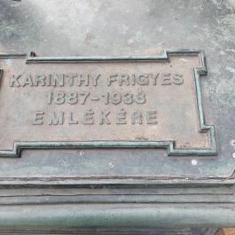 Karinthy Frigyes-emlékmű, Budapest - Egyéb