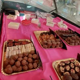 Karl Kávézó Fagylaltozó Dunaharaszti - Étel/ital