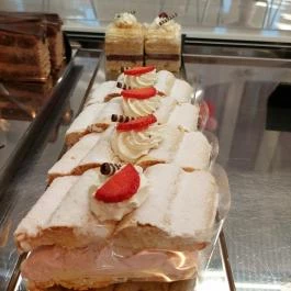 Karl Kávézó Fagylaltozó Dunaharaszti - Étel/ital