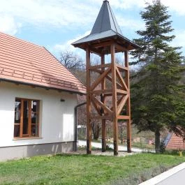 Kármelhegyi Boldogasszony-kápolna, Pilisjászfalu - Külső kép