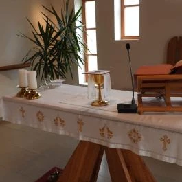 Kármelhegyi Boldogasszony-kápolna, Pilisjászfalu - Belső