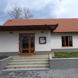 Kármelhegyi Boldogasszony-kápolna, Pilisjászfalu - Külső kép