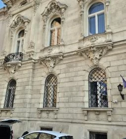 Károlyi-Csekonics-palota