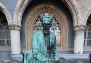 Károlyi Sándor gróf szobra Budapest