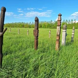 Karosi Honfoglalás kori temető & nemzeti sírkert Karos - Külső kép