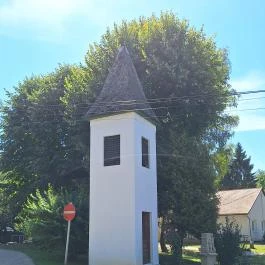 Katolikus harangtorony Visz - Külső kép