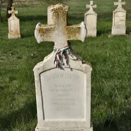 Katonatemető Balassagyarmat - Külső kép