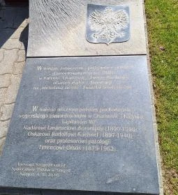 Katyni áldozatok emlékére